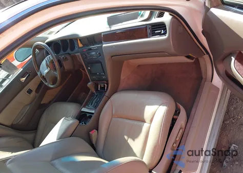 1998 Acura Rl 3.5 z USA, uszkodzony, nr VIN JH4KA9683WC009742